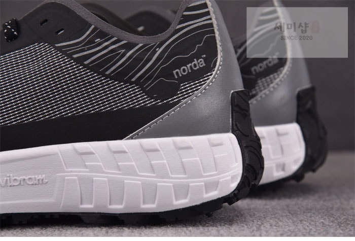 기타 노다 001 스니커즈 블랙/그레이 Anti Slip Wear Resistant 신발 13번 이미지