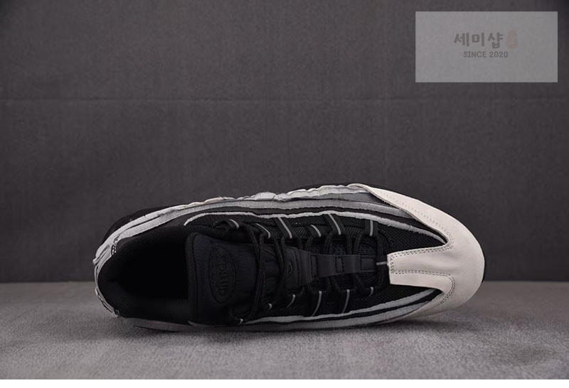 Comme Des Garcons 나이키 x 꼼데가르송 에어맥스 95 블랙 그레이 CU8406-101 신발 2번 이미지