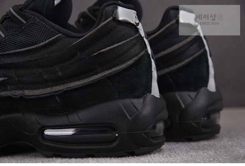 Comme Des Garcons 나이키 x 꼼데가르송 에어맥스 95 블랙 CU8406-001 신발 12번 이미지