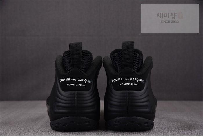 Comme Des Garcons 나이키 x 꼼데가르송 에어 폼포짓 원 블랙 신발 3번 이미지