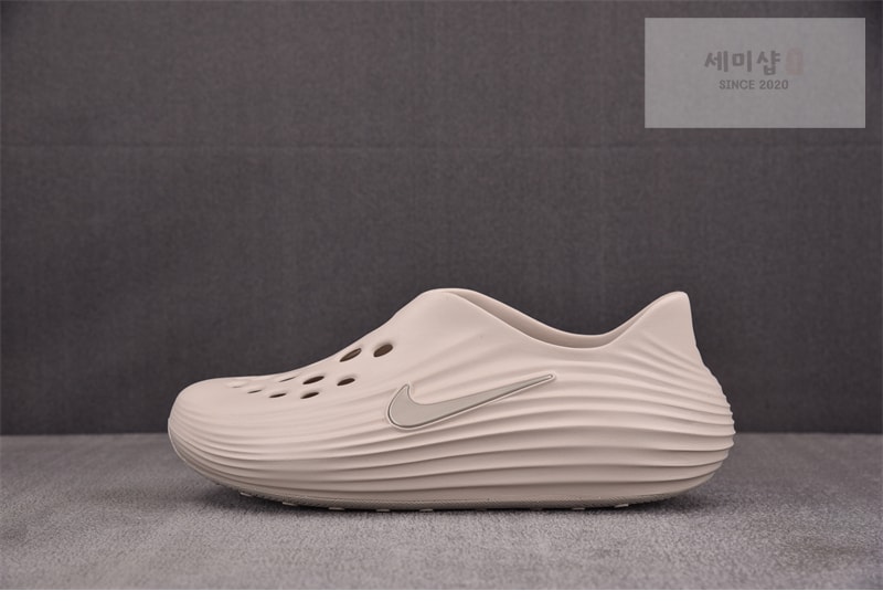 Nike 나이키 리액트X 리주버네이트 라이트 오어우드 브라운 HV5060-100 신발 2번 이미지