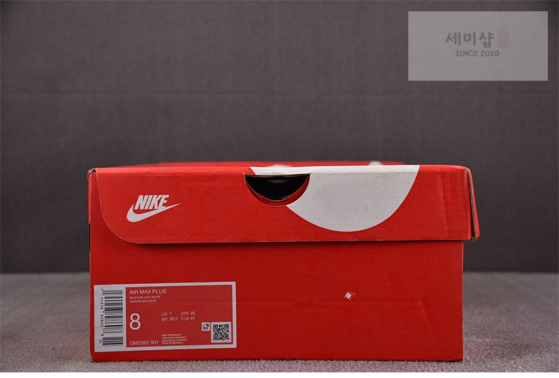 Nike 나이키 에어맥스 플러스 블랙 화이트 DM2362-001 신발 13번 이미지