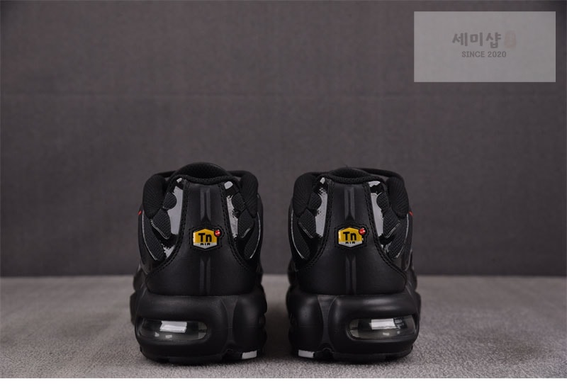 Nike 나이키 에어맥스 플러스 블랙 FJ4224-001 레플리카 3번 이미지 - 신발 | 세미샵 레플리카 사이트