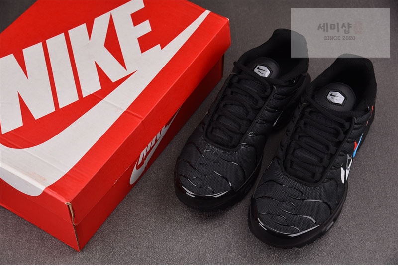 Nike 나이키 에어맥스 플러스 블랙 FJ4224-001 레플리카 13번 이미지 - 신발 | 세미샵 레플리카 사이트