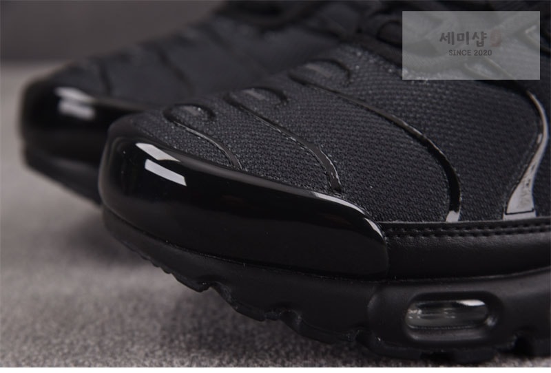 Nike 나이키 에어맥스 플러스 블랙 FJ4224-001 레플리카 6번 이미지 - 신발 | 세미샵 레플리카 사이트
