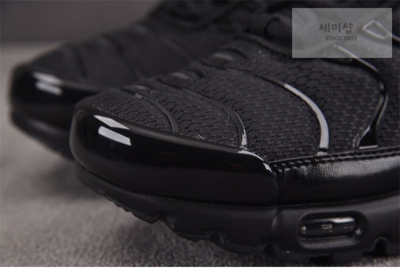 Nike 나이키 에어맥스 플러스 트리플 블랙 604133-050 신발 11번 이미지