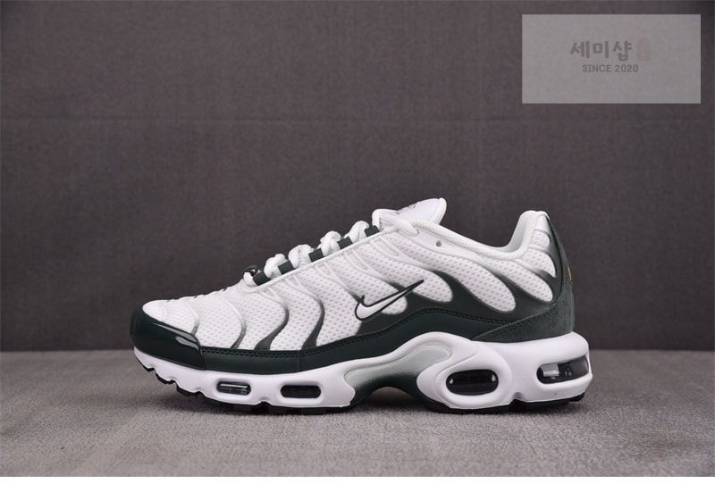 Nike 나이키 에어맥스 플러스 프리미엄 화이트 빈티지 그린 FV6057-100 신발 2번 이미지