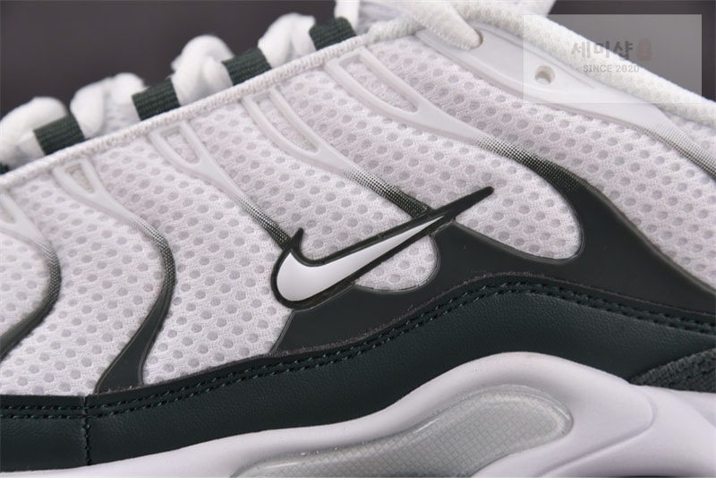 Nike 나이키 에어맥스 플러스 프리미엄 화이트 빈티지 그린 FV6057-100 신발 12번 이미지