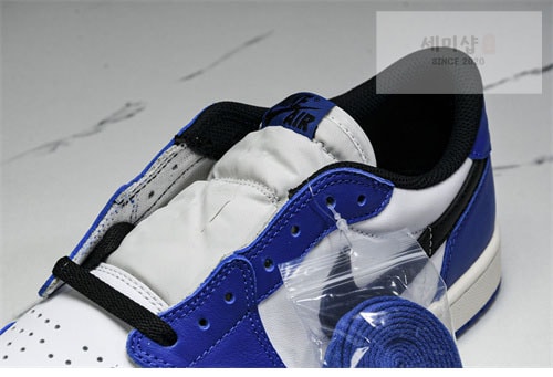 Nike 나이키 에어조던1 레트로 로우 OG 게임로얄 CZ0790-140 신발 1번 이미지