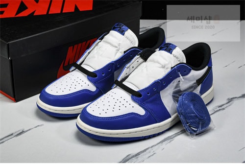 Nike 나이키 에어조던1 레트로 로우 OG 게임로얄 CZ0790-140 신발 28번 이미지