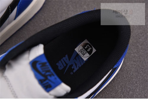 Nike 나이키 에어조던1 로우 게임로얄 신발 11번 이미지