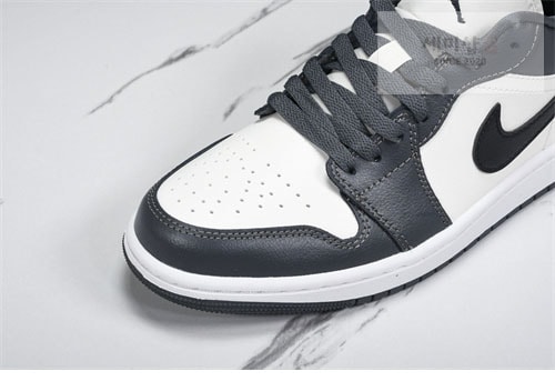 Nike 나이키 에어조던1 로우 다크그레이 DC0774-102 신발 27번 이미지