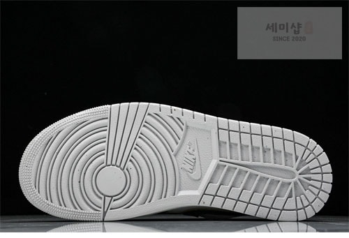 Nike 나이키 에어조던1 로우 옥시다이즈드 그린 FQ7687-300 신발 4번 이미지