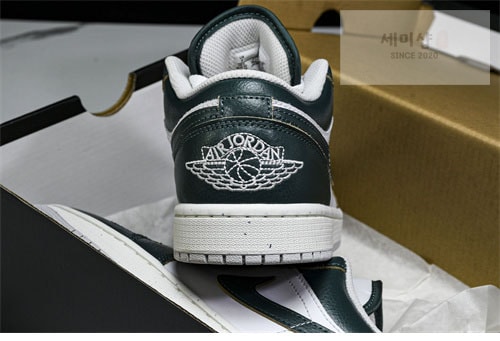 Nike 나이키 에어조던1 로우 옥시다이즈드 그린 FQ7687-300 신발 7번 이미지