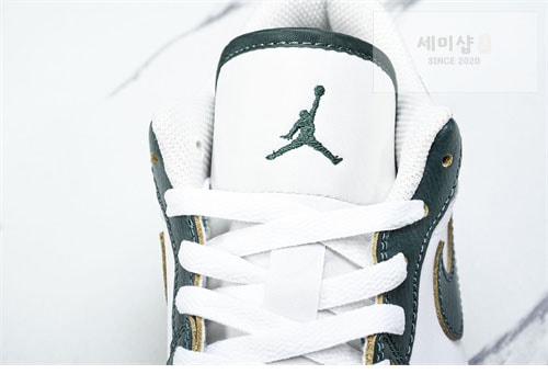 Nike 나이키 에어조던1 로우 옥시다이즈드 그린 FQ7687-300 신발 13번 이미지