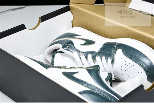 Nike 나이키 에어조던1 로우 옥시다이즈드 그린 FQ7687-300 신발 26번 이미지