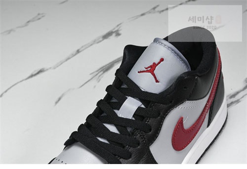 Nike 나이키 에어조던1 로우 울프그레이 짐 레드 DC0774-062 신발 26번 이미지