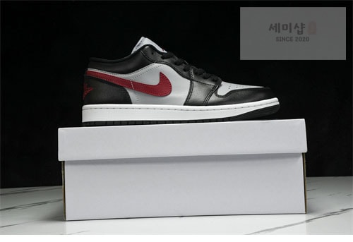 Nike 나이키 에어조던1 로우 울프그레이 짐 레드 DC0774-062 신발 13번 이미지