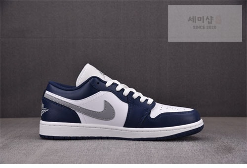 Nike 나이키 에어조던1 로우 울프 그레이 미드나잇 네이비 신발 3번 이미지