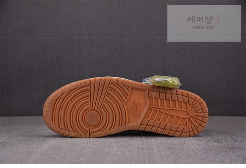Nike 나이키 에어조던1 로우 SE 까치 FD0399-004 신발 5번 이미지