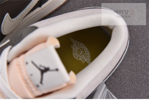 Nike 나이키 에어조던1 로우 SE 까치 FD0399-004 신발 13번 이미지