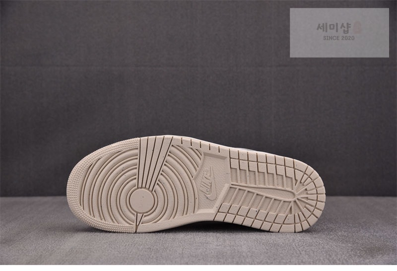 Nike 나이키 에어조던1 로우 SE 미디엄 올리브 HV4089-201 신발 14번 이미지