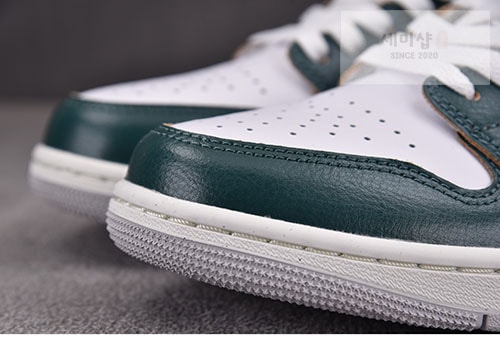 Nike 나이키 에어조던1 로우 SE 옥시다이즈 그린 FQ7687-300 신발 11번 이미지