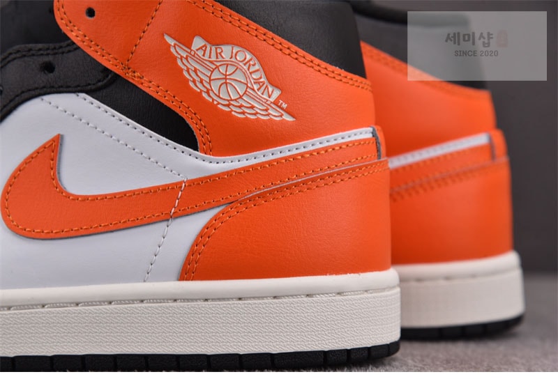 Nike 나이키 에어조던1 미드 스타피쉬 DQ8426-801 신발 5번 이미지