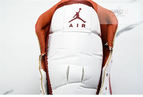 Nike 나이키 에어조던1 미드 SE 메탈릭 레드 FJ3458-160 신발 9번 이미지