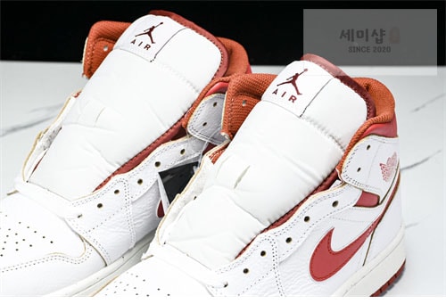 Nike 나이키 에어조던1 미드 SE 메탈릭 레드 FJ3458-160 신발 16번 이미지