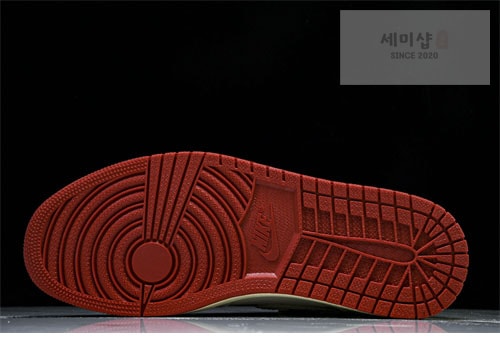 Nike 나이키 에어조던1 OG 하이 “Cinnabar” 시나바 신발 23번 이미지