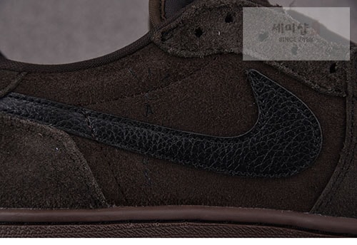 Nike 나이키 에어조던1 x 트래비스 스캇 로우 OG 벨벳 브라운 DM7866-202 신발 10번 이미지