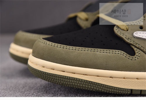 Nike 나이키 에어조던1 x 트레비스 스캇 로우 og 신발 10번 이미지