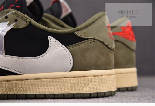 Nike 나이키 에어조던1 x 트레비스 스캇 로우 og 신발 13번 이미지