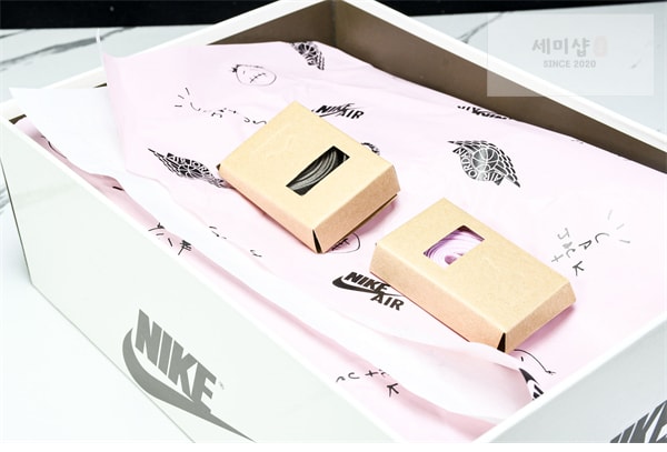 Nike 나이키 에어조던1 x 트레비스 스캇 OG SP “벨벳 브라운” 신발 2번 이미지