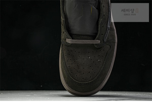 Nike 나이키 에어조던1 x 트레비스 스캇 OG SP “벨벳 브라운” 신발 12번 이미지