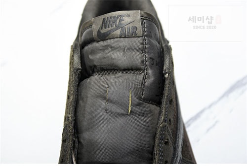Nike 나이키 에어조던1 x 트레비스 스캇 OG SP “벨벳 브라운” 신발 17번 이미지