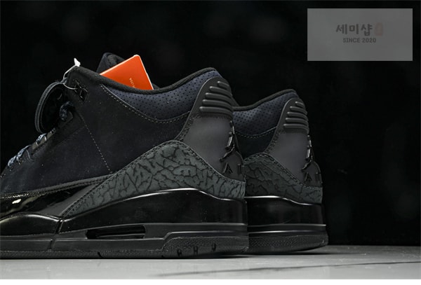 Nike 나이키 에어조던3 레트로 “블랙 캣” 신발 13번 이미지