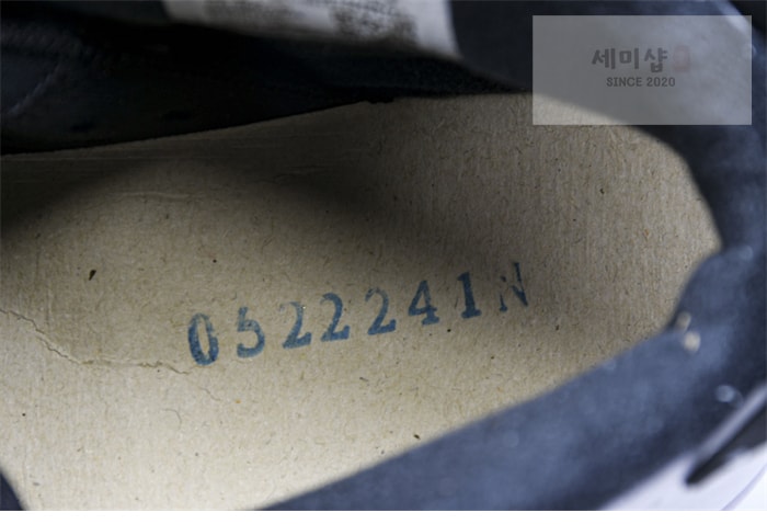 나이키 나이키 에어조던6 레트로 “화이트/블랙” 신발 21번 이미지