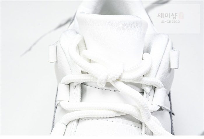 Nike 나이키 에어조던 11 로우 “Year of the Snake” 신발 13번 이미지