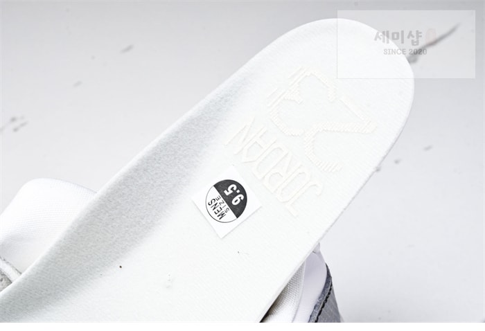 Nike 나이키 에어조던 11 로우 “Year of the Snake” 신발 26번 이미지