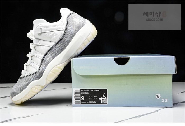 Nike 나이키 에어조던 11 로우 “Year of the Snake” 신발 23번 이미지