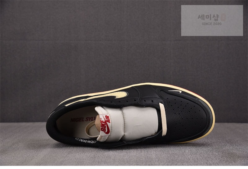 Nike 나이키 에어조던 1 로우 OG 나이젤 실베스터 베터 위드 타임 IB8958-001 신발 11번 이미지