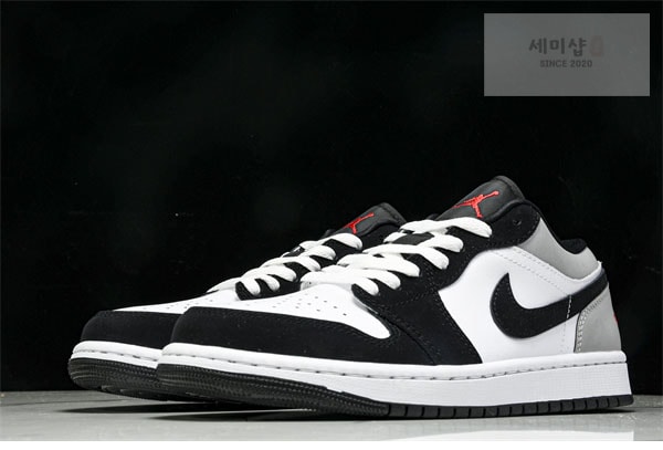 Nike 나이키 에어조던 1 로우 SE “메탈릭 블랙 화이트” 신발 18번 이미지