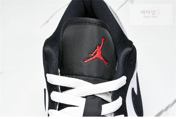 Nike 나이키 에어조던 1 로우 SE “메탈릭 블랙 화이트” 신발 10번 이미지