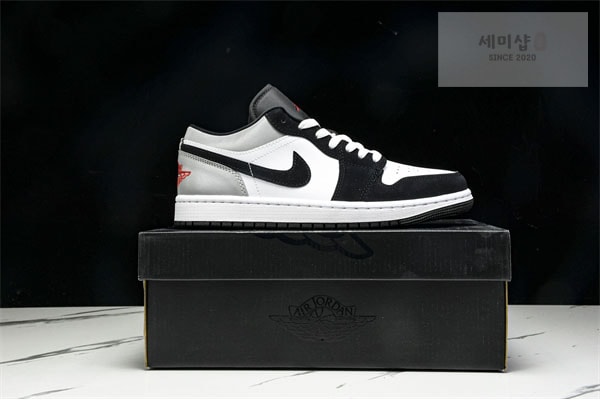 Nike 나이키 에어조던 1 로우 SE “메탈릭 블랙 화이트” 신발 26번 이미지