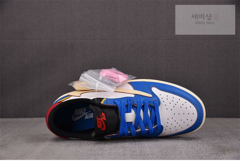Nike 나이키 에어조던 1 x 트래비스 스캇 x 프라그먼트 레트로 로우 OG UN DM7866-111 신발 14번 이미지