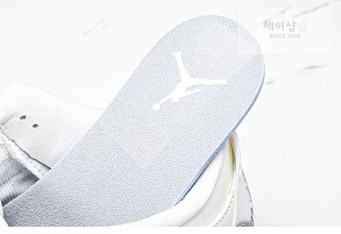 Nike 나이키 에어조던 3 세일 메탈릭 실버 CK9246-100 신발 12번 이미지