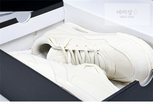 Nike 나이키 에어조던 4 RM 라이트 레전드 브라운 FQ7940-200 신발 22번 이미지