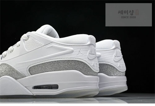 Nike 나이키 에어조던 4 RM 화이트 메탈릭 실버 신발 2번 이미지